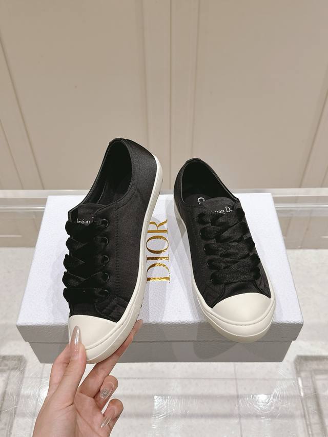 Top version: Women's Dior's latest Lucky series satin white shoes casual sports