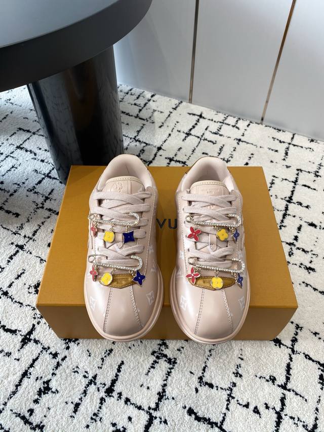 Factory women's model, men's accessories +130 Louis Vuitton 25Ss new cute sneake
