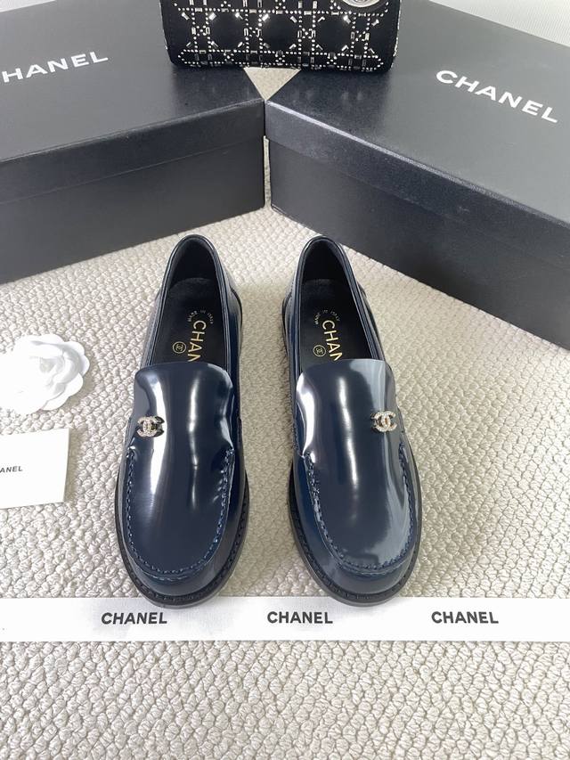 Chanel 25P spring and summer new loafers Goddess series, with the elegant lady t
