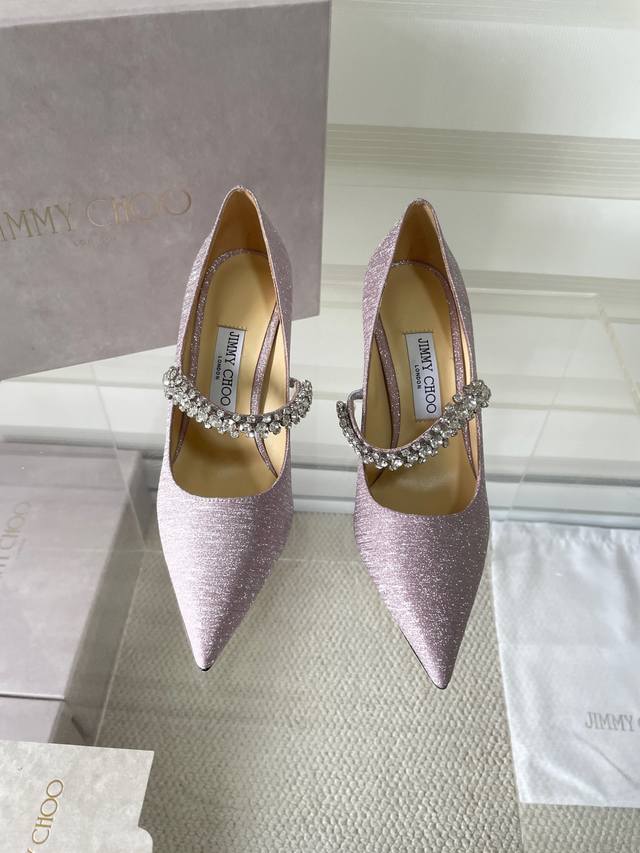 Jimmy Choo's classic Mary Jane shoes with diamond straps The best companion for