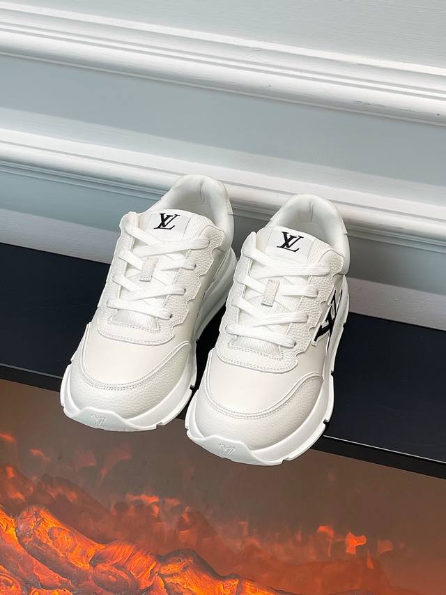 Louis Vuitton 2025 Spring and Summer Haute Couture Series Men's Sports Shoes Top