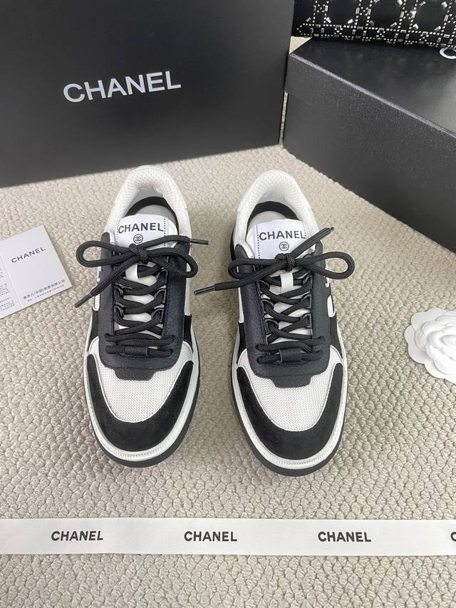 Chanel's new panda sneakers, panda shoes Chanel 2025Ss hot panda shoes color mat