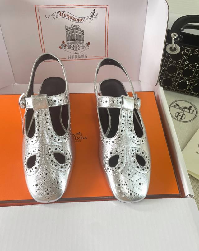 Hermes' latest single shoes for spring and summer are very hard to match. The cl
