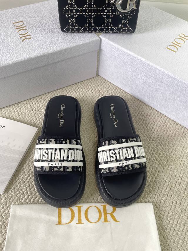 Dior 2025 early spring new loafers, the one-strap sandals you want at first sigh