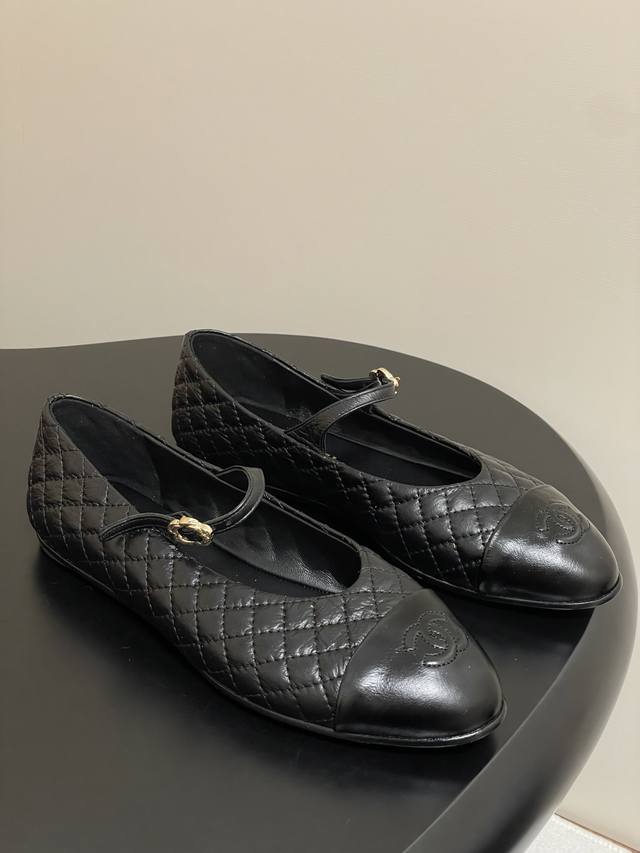 New spring and summer Chanel 25A Chanel Mary Jane shoes, retro lambskin flat bal