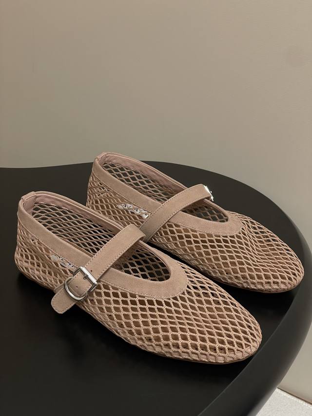 Original belt box 20 Order notes Alaia French ballet flat shoes, beautiful hollo