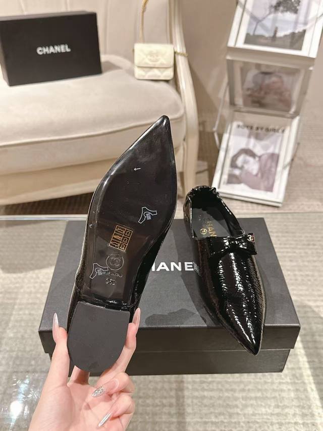 Factory * 2025A -2 upper; imported small and medium wrinkled patent leather lini