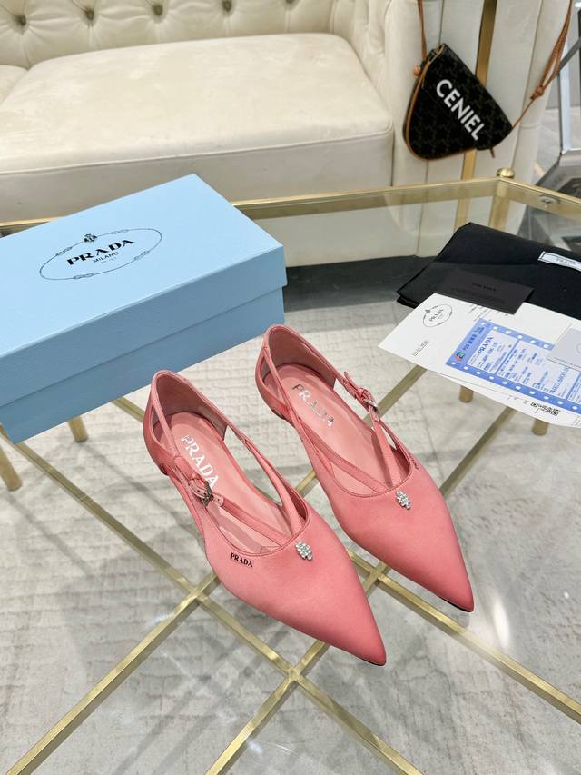 Pradr Prada new factory price P imported leather sole 230 imitation leather sole