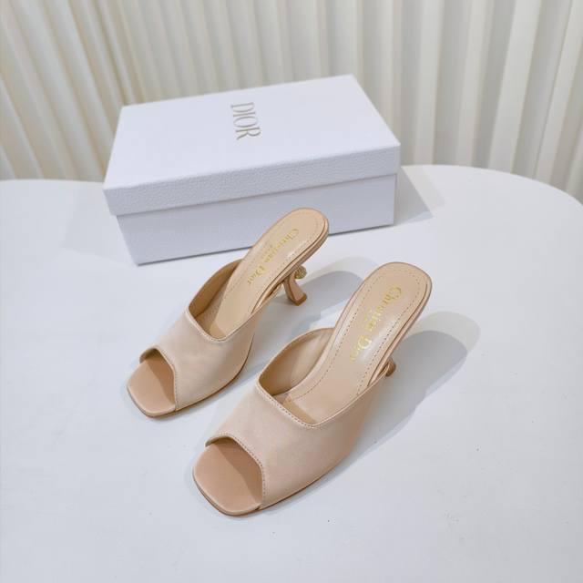 2025 Fall Hot Style: Dior Pearl Heel Mules Peep-toe High Heel Slippers Black sat