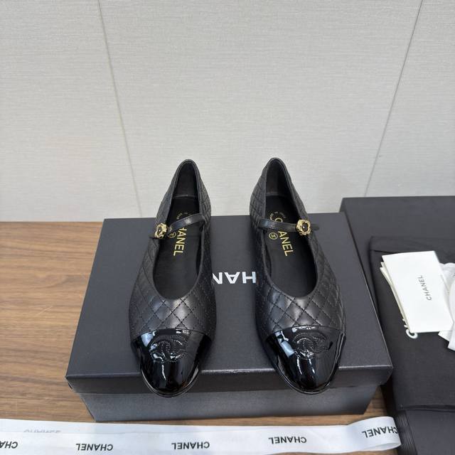Chanel 25A new Mary Jane single shoe series flat ballet slippers counters are si