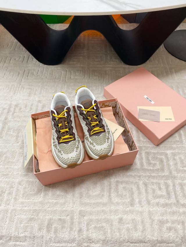 Factory button 20 Miumiu Miu Miu 25 latest American daddy shoes sneakers~ A must
