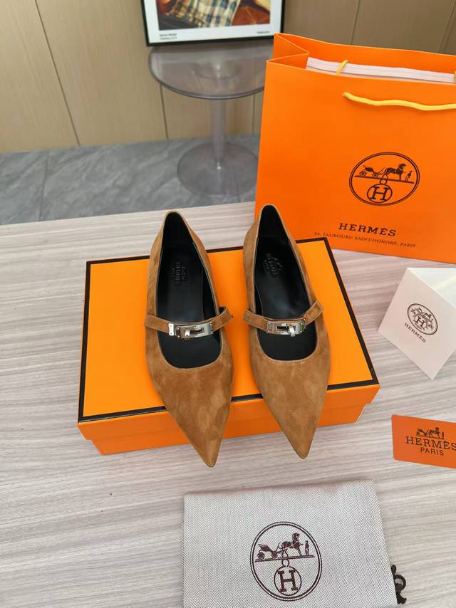 1836835FFF. 2025 top product Hermes new high-quality pointed buckle shallow-mout