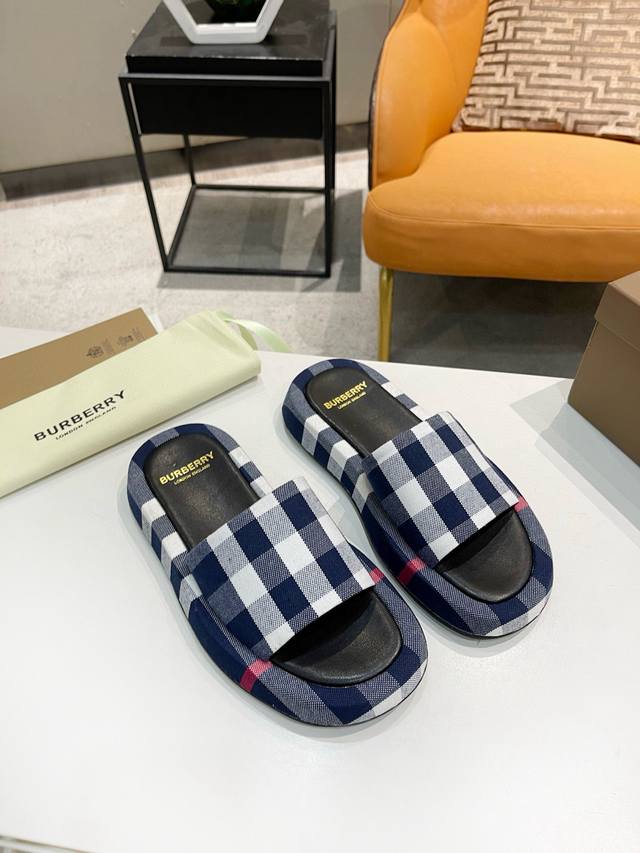 Out of P Men's +10. Burberry's summer hit classic embroidery check slippers are