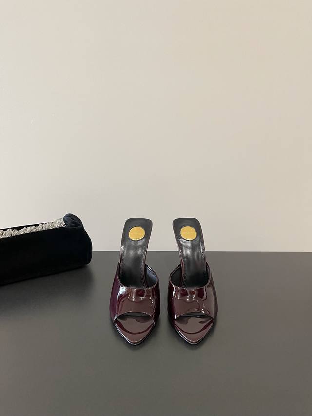 YSL Saint Laurent's latest fish-mouth pointed high-heeled sandals are now availa