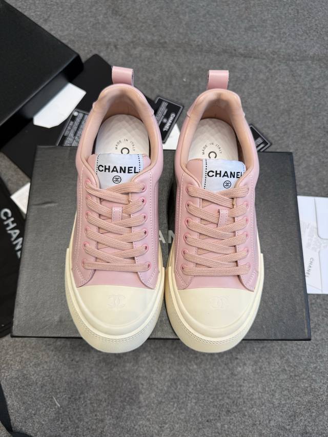 Chan*L's early spring new shell-shaped big-toed shoes Chanel C's new lace-up cas