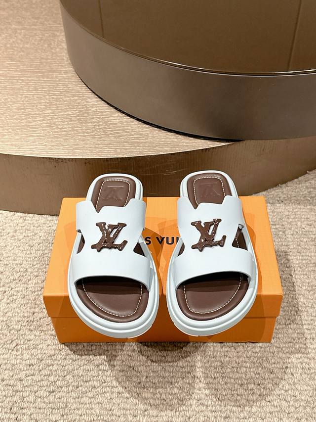 Top version: Men's Lv Louis Vuitton L's latest men's thick-soled slippers and sa