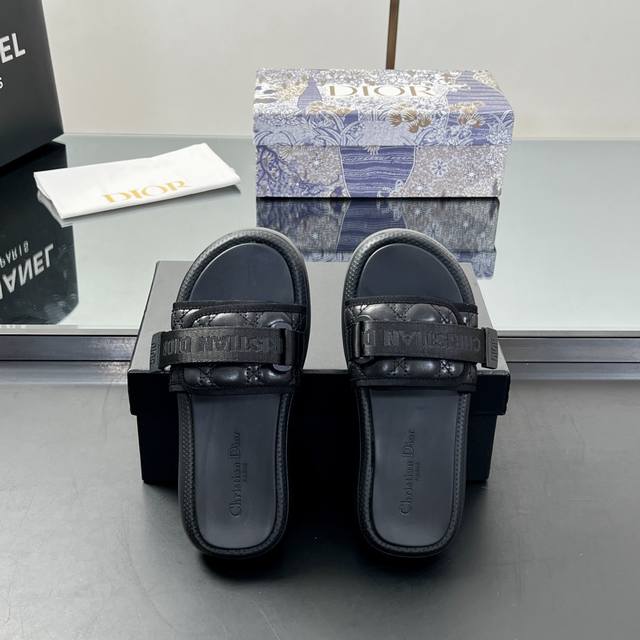 Factory P price Dior wear well Velcro sandals series! Summer beach vacation must