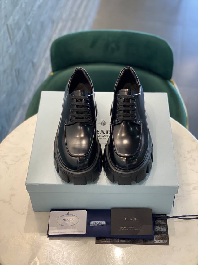 The latest upgraded thick-soled series has been launched on Xiaohongshu, Ins and
