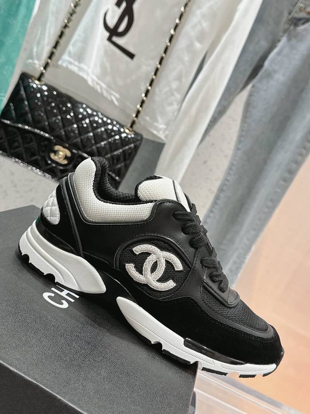 Top quality new running volume series couple casual sports shoes are invincible