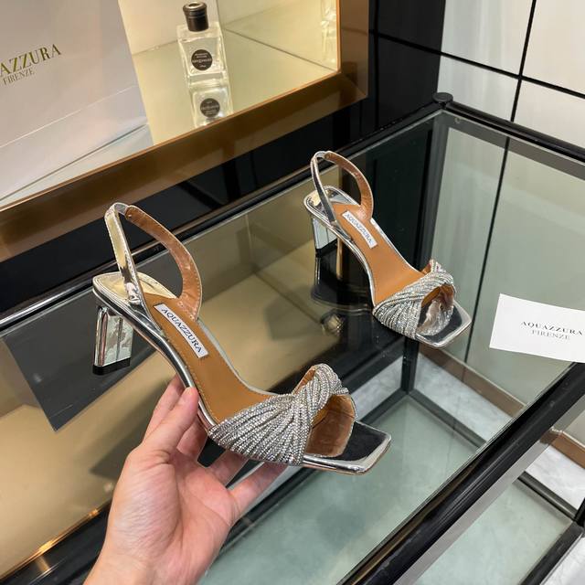 Aquazzura new slippers top version Purchasing quality This pair of Swarovski rhi