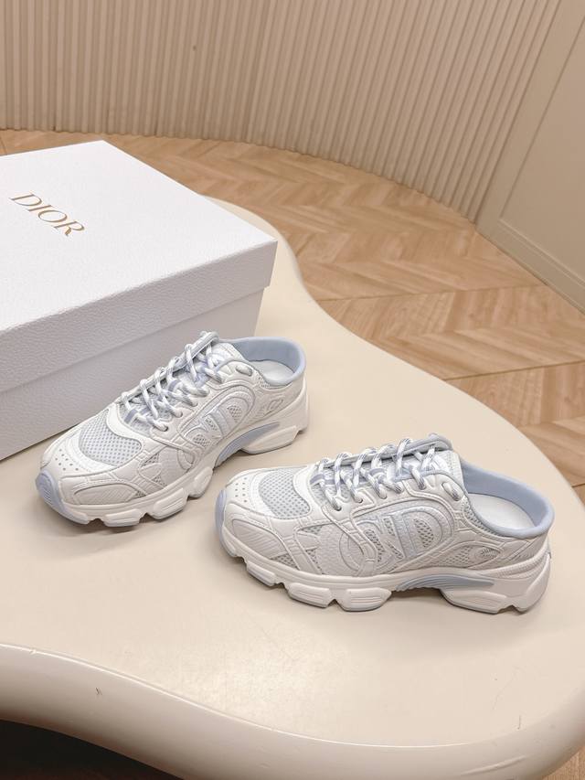 The latest dad half-slip couple style Dior Dior Chrono new casual sports shoes r