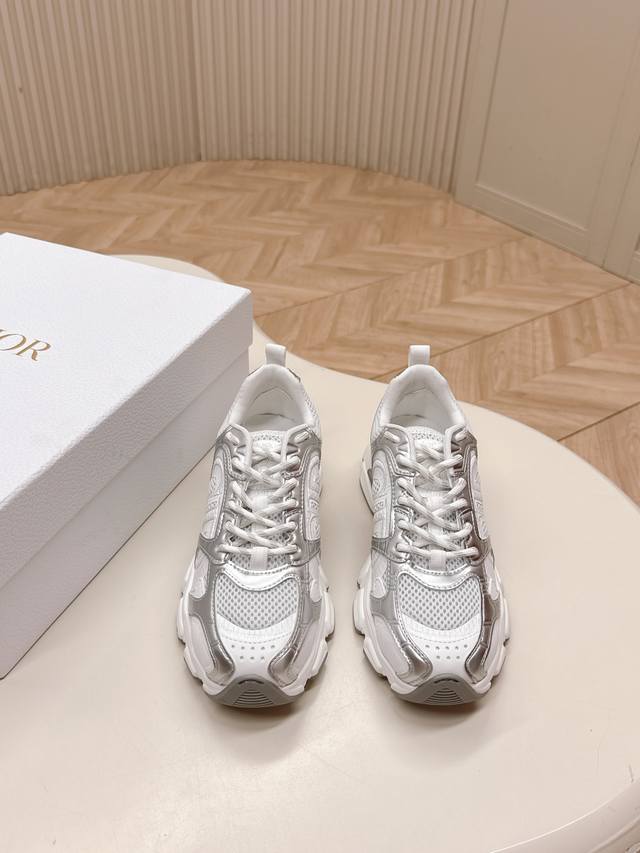 2025 latest two colors! Dior Chrono new casual sports shoes running shoes dad sh