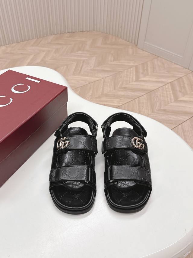High version Gucci Spring and Summer new Gg embossed Velcro flat sandals Beach c