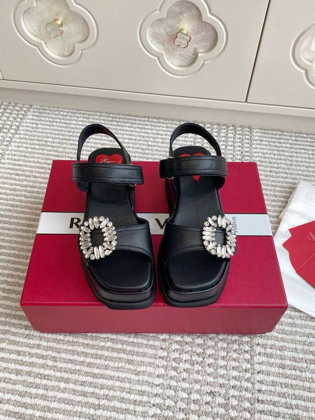 Roger Vivier2025 counter window new Rv fashion thick-soled rhinestone buckle cas