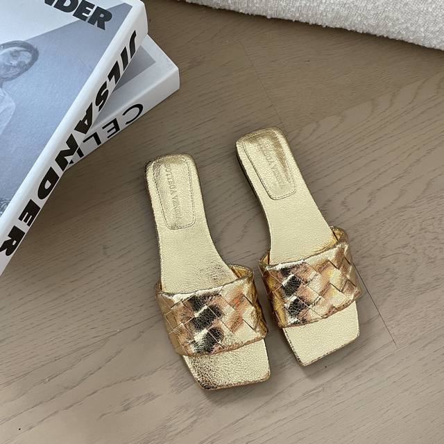 Bottega Veneta Bv is the most successful brand in the fashion circle today. In a