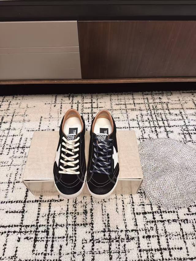 Purchasing level Ggdb~~Golden Goose 25Ss couple's German training shoes are the