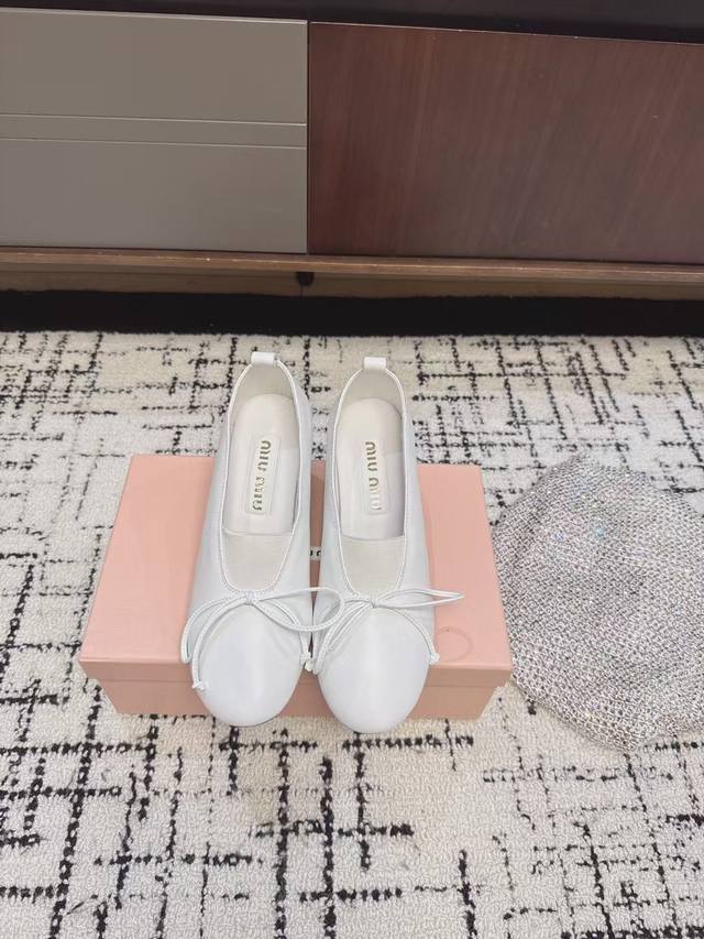 Miu Miu's latest thick-heeled fairy fashion shoes are recommended by many celebr