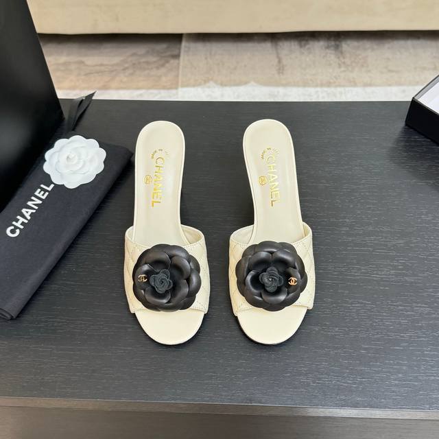 25Ss New spring and summer Chane* Chanel camellia high-heeled fish-mouth sandals