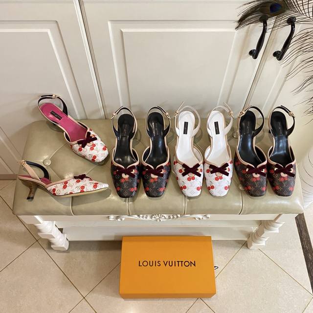 factory price P, new Louis Vuitton Lv model, classic denim upper, sheepskin lini