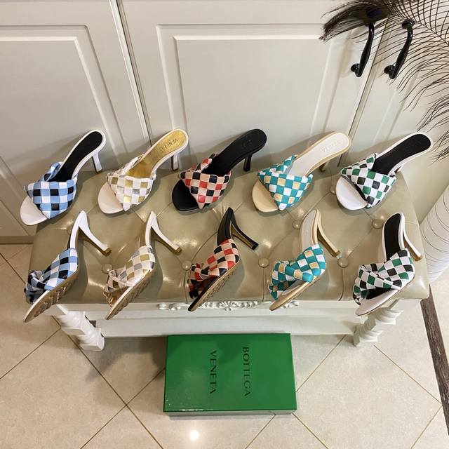 Factory price P, Bv new high heels, classic woven surface, leather injection mol