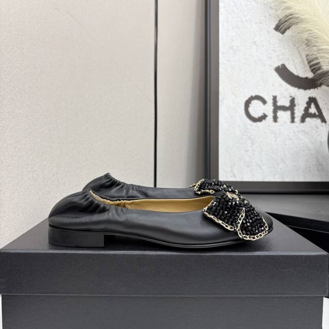 Chanel Coco Beach 2025 ballet flat shoes A pair of small shoes for a super princ