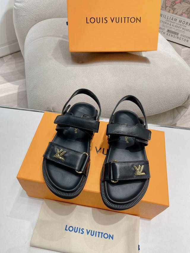 Thin sole Louis Vuitton women's new sandals The L flat sandals are crafted with