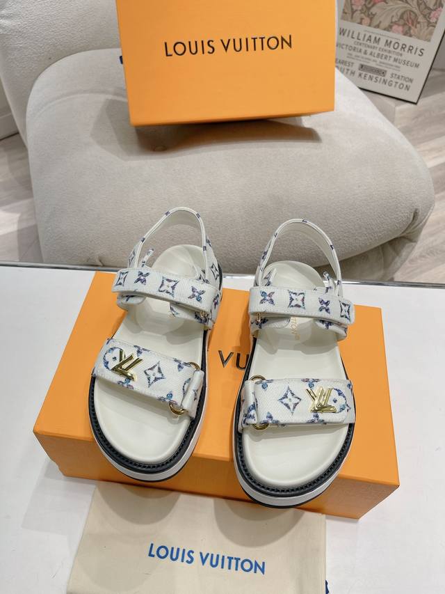 Thick sole Louis Vuitton women's new sandals Flat sandals with exquisite raffia