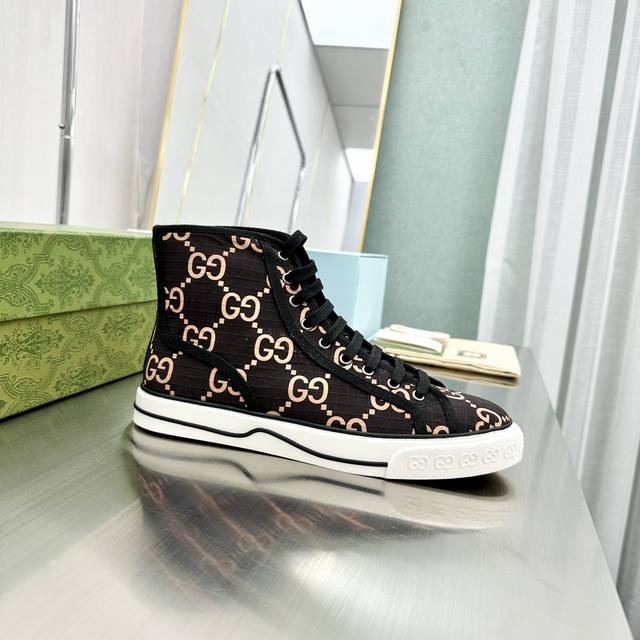 Factory Price Pp Top Version High Top Boots Women Men 350 Gucci Latest Classic 1
