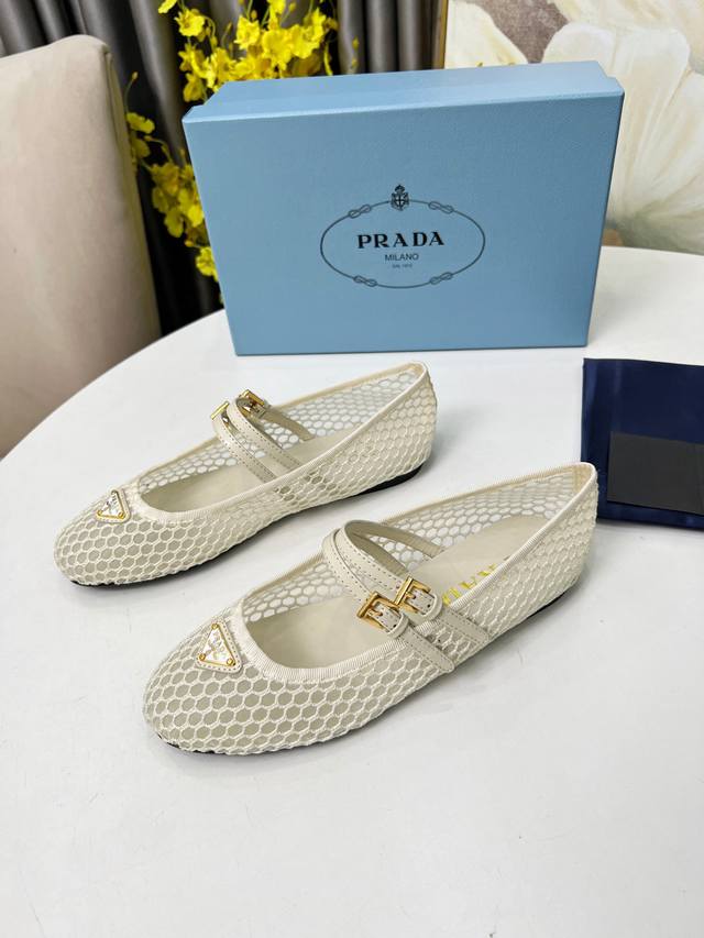 Prada25Ss new British style dancing shoes, small leather shoes, loafers, retro f