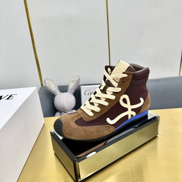 WYSIWYG spring and summer purchasing level Loewe's heritage is like a declaratio