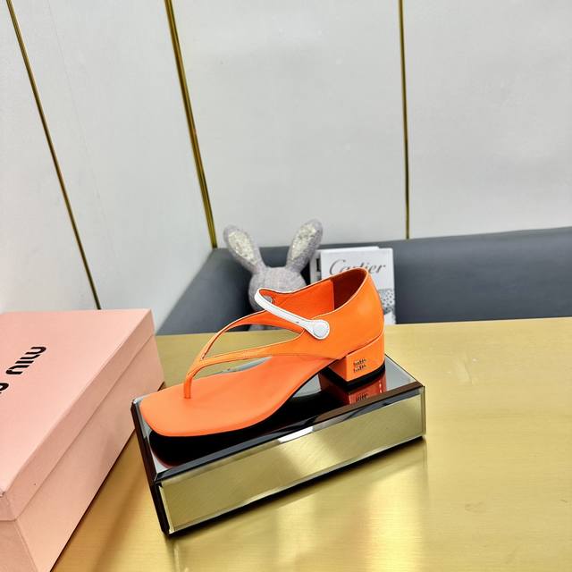 Factory Price Pp Miu Miu 25Ss catwalk style Summer fashionable clip toe bag afte