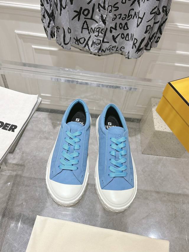 Factory Fendi 2025 new couple white shoes casual shoes uppers made of calfskin I