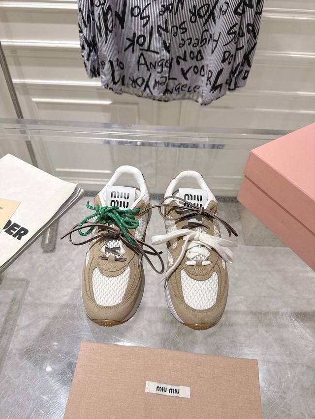 Miu Miu couple 2025 latest retro style daddy shoes sneakers . The popular sports