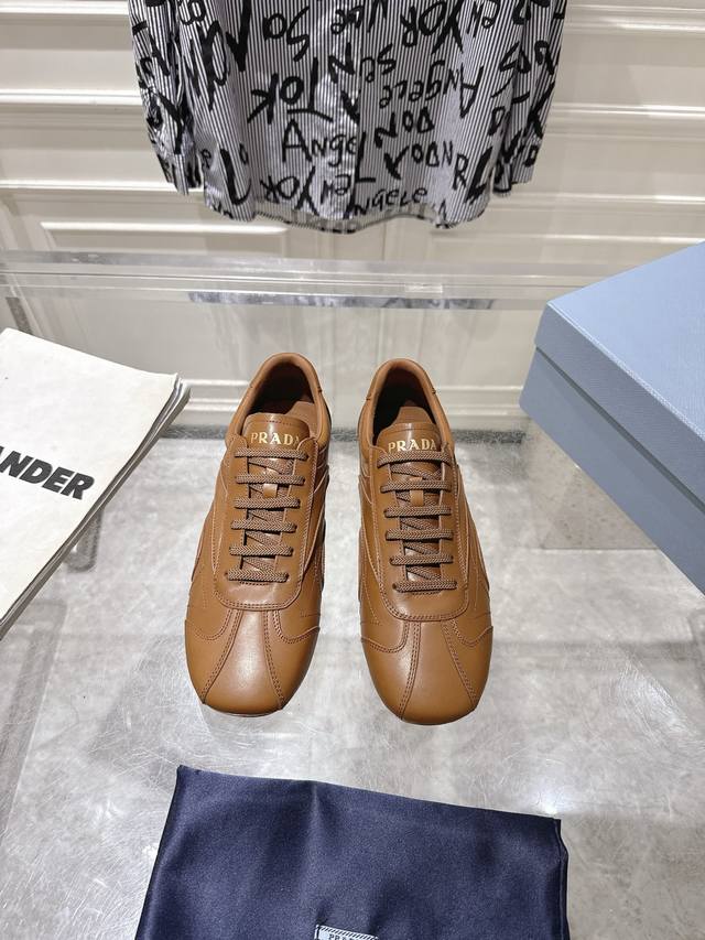 2025Ss couple style Prad*A Prada thin sole new German training shoes Forrest Gum