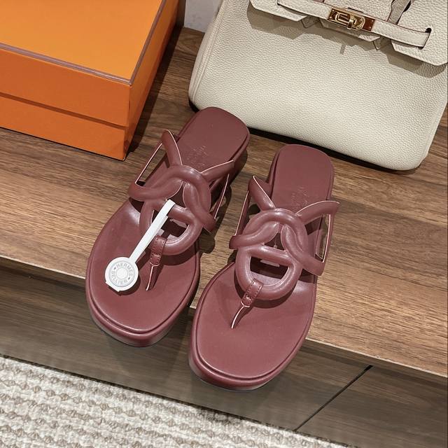 Hermes Gipsy sandal series! Fashionable and versatile, super comfortable, every