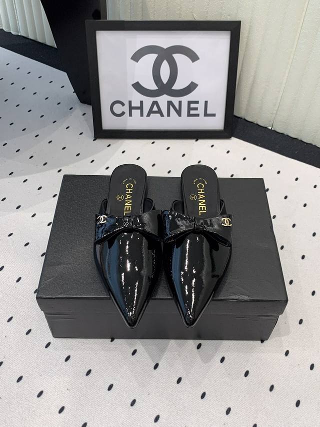 Chanel's new slippers are worn by many celebrities and internet celebrities. A v