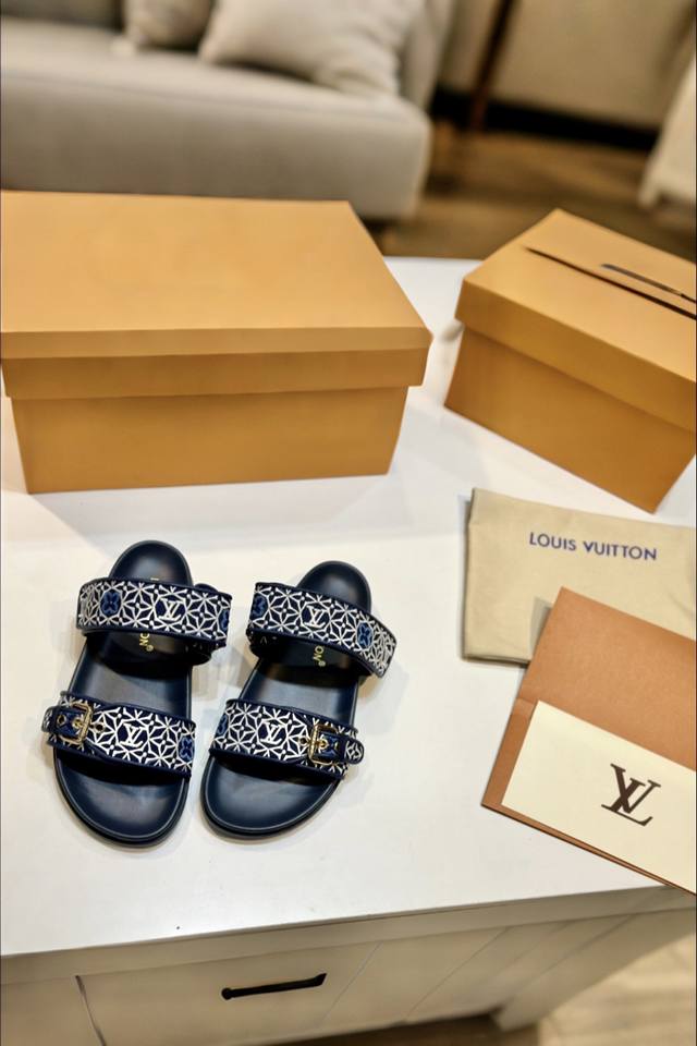 Donkey series 2025 latest model - Louis Vuitton's latest fashion casual half sli
