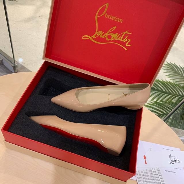 Nude patent leather - flat bottom, customized, no return or exchange, plain boar