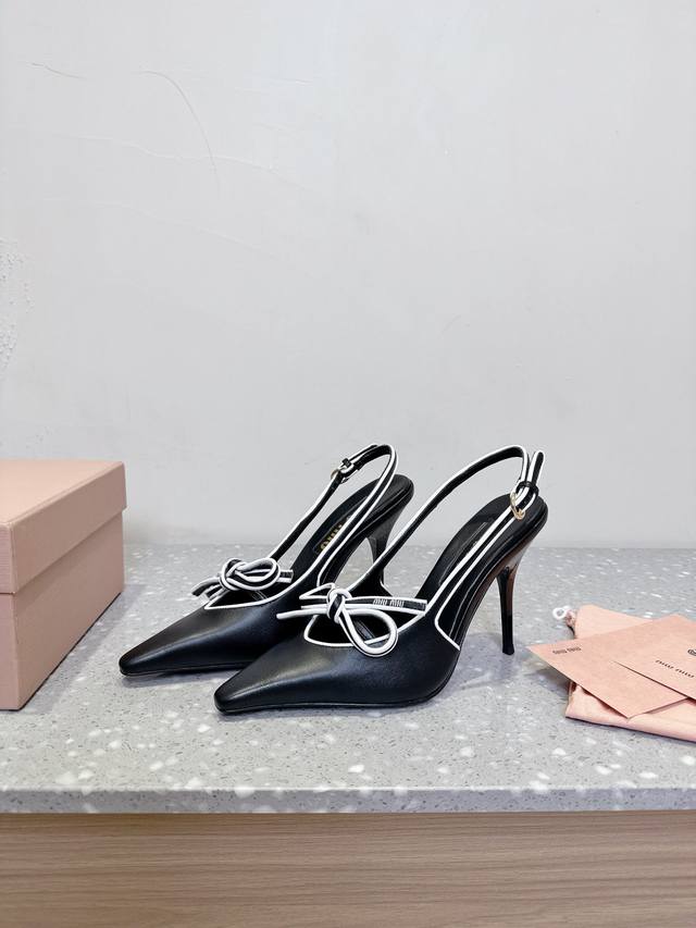 9.5Cm Miumiu Miu Miu 25Ss Spring and Summer New Retro Bow Pointed High Heel Sand
