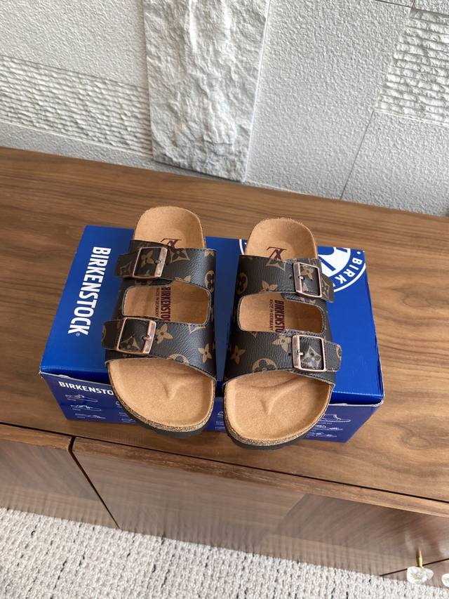Top version: Birkenstock Lv Louis Vuitton co-branded summer new couple's soft-so
